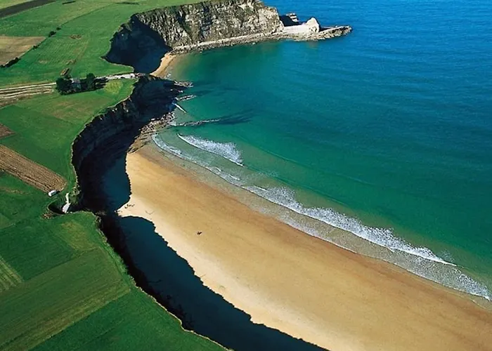 Costa Trasmiera * لانغري